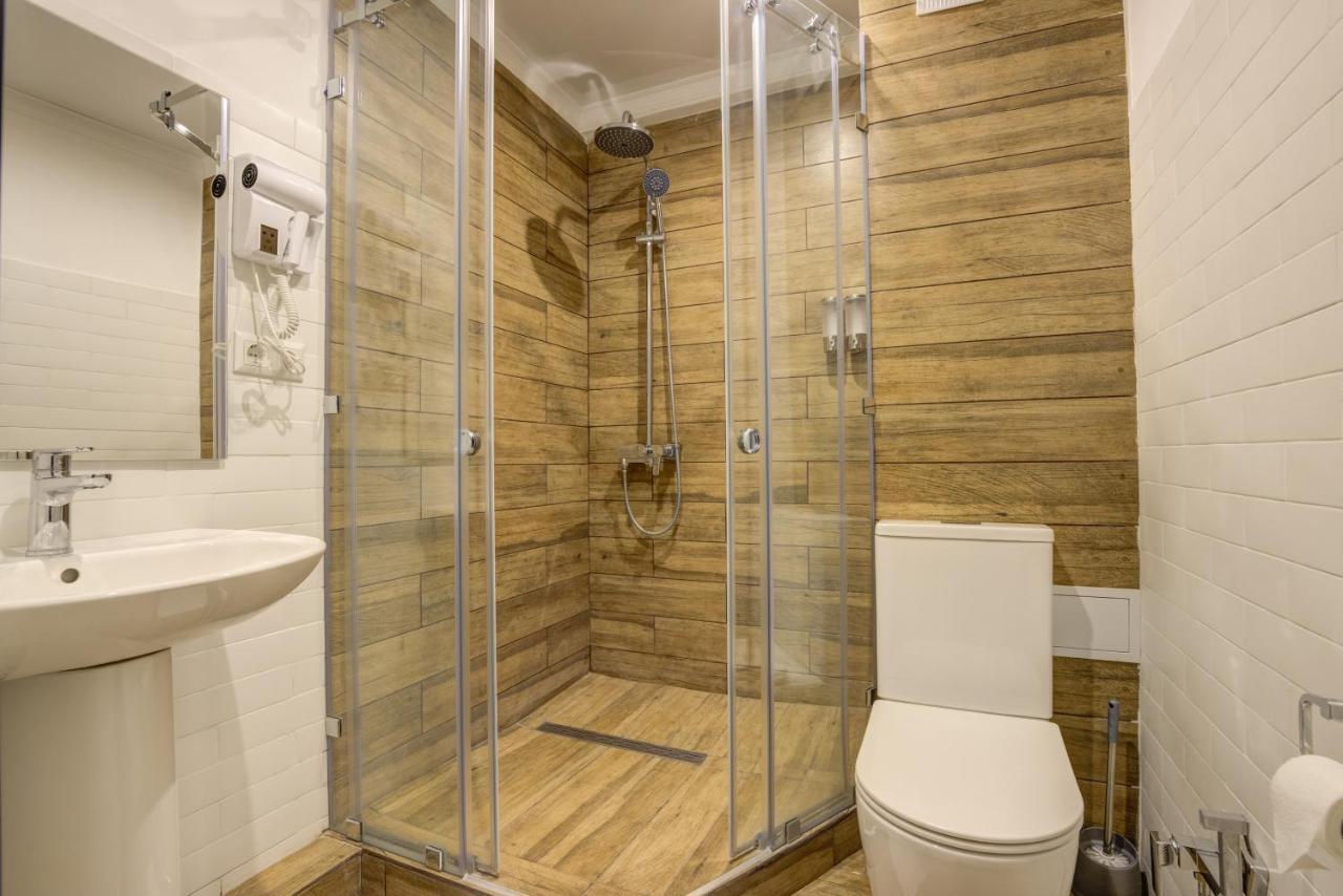 Olimp Hotel Bosteri Bagian luar foto