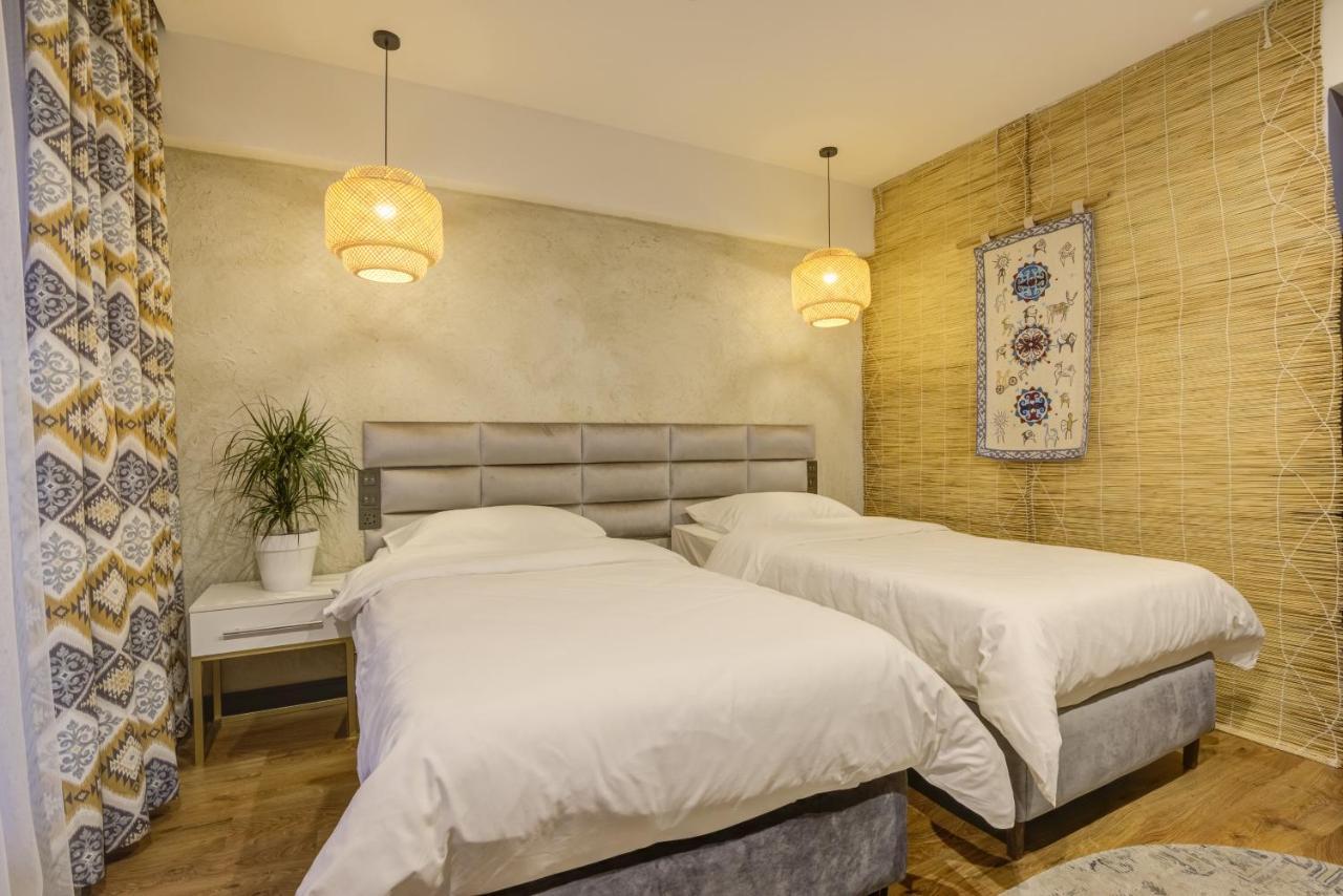 Olimp Hotel Bosteri Bagian luar foto