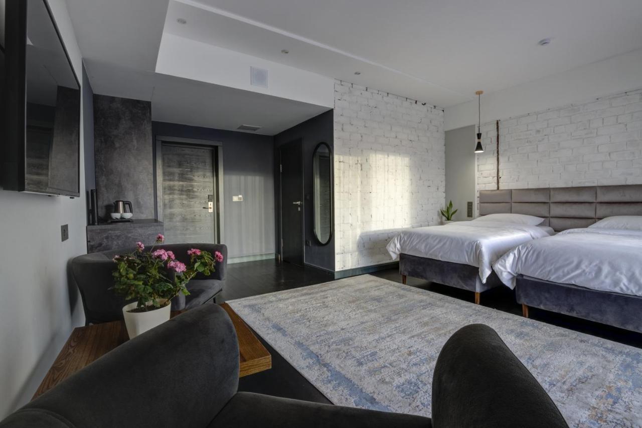 Olimp Hotel Bosteri Bagian luar foto