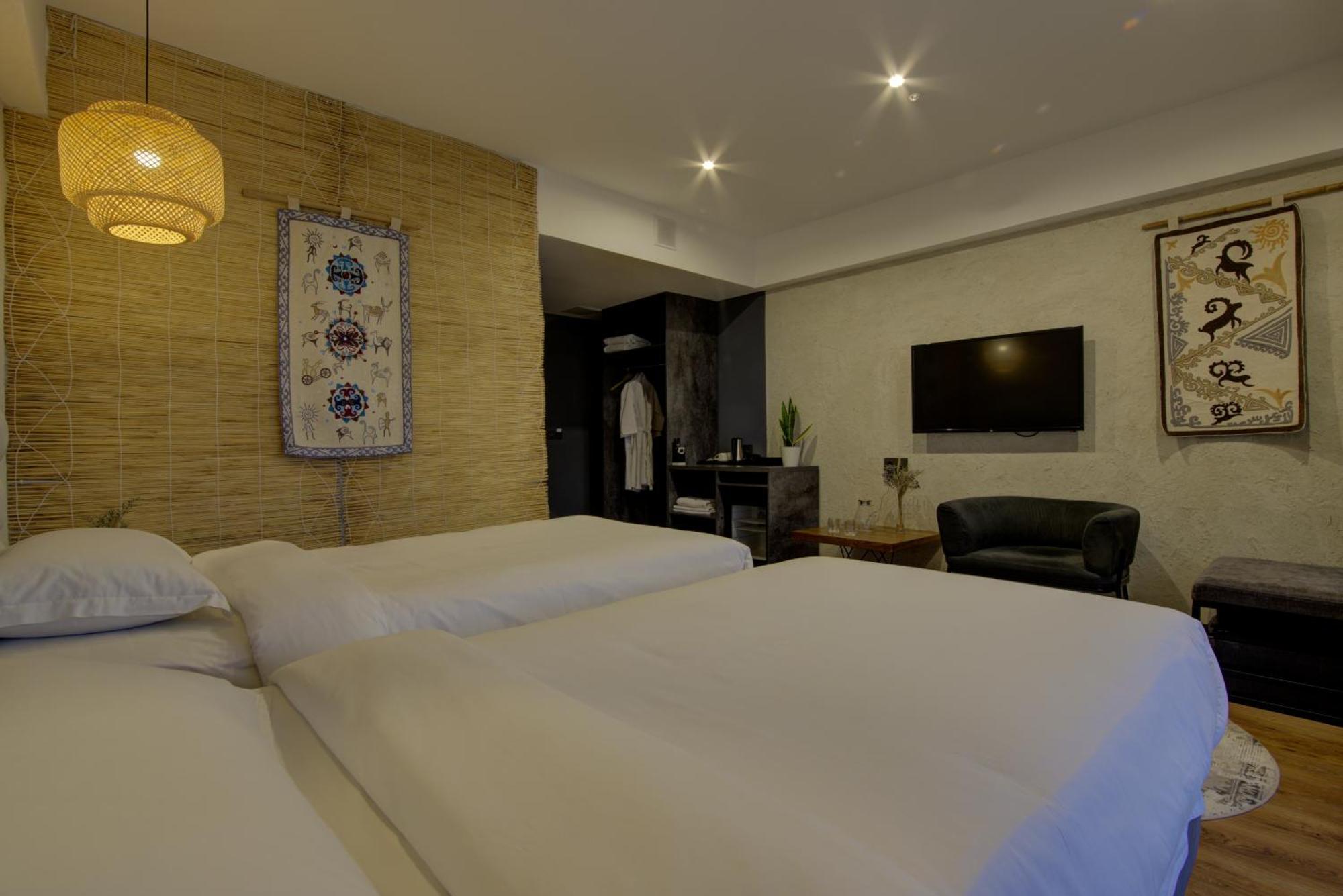 Olimp Hotel Bosteri Bagian luar foto