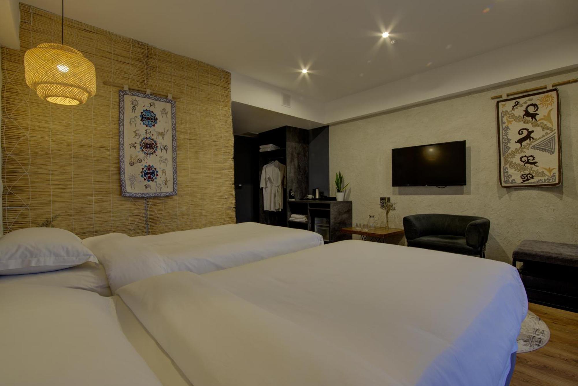 Olimp Hotel Bosteri Bagian luar foto