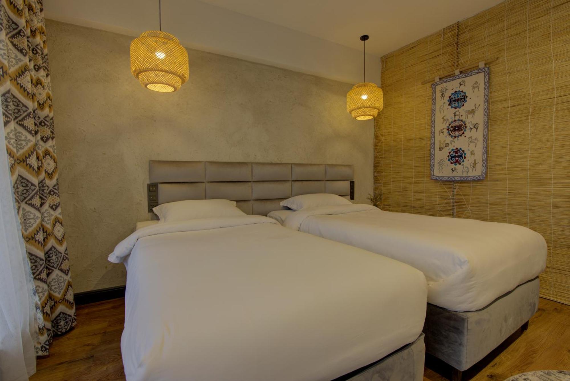 Olimp Hotel Bosteri Bagian luar foto