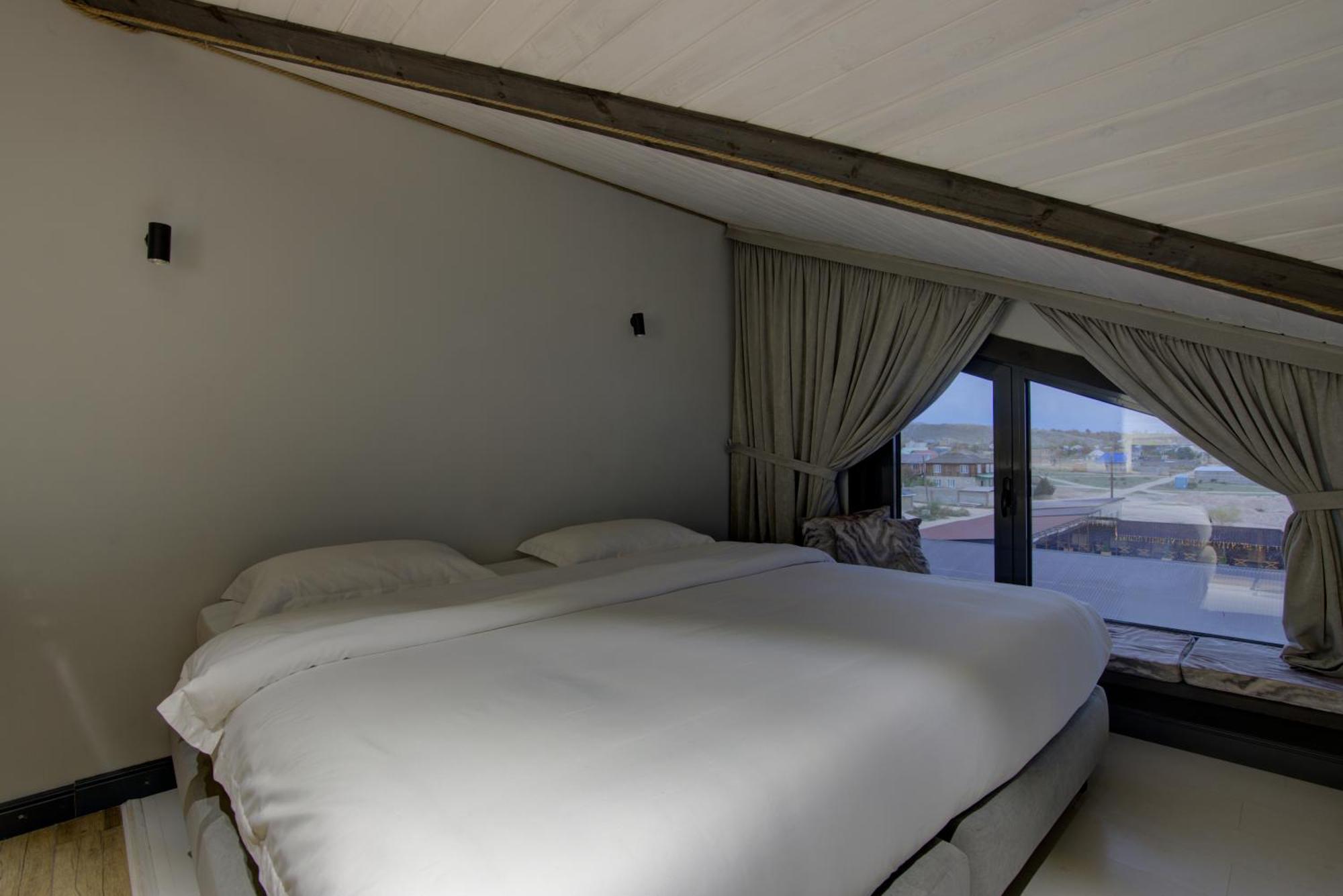 Olimp Hotel Bosteri Bagian luar foto