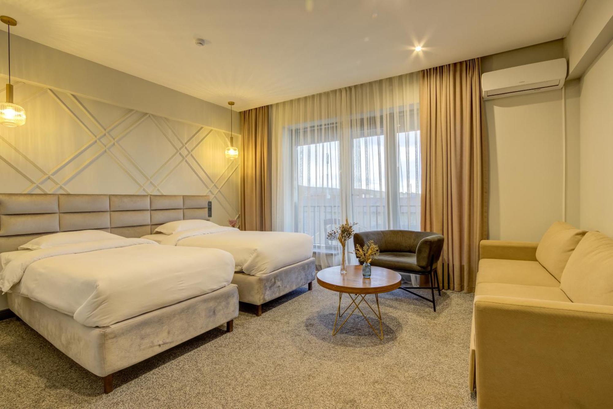 Olimp Hotel Bosteri Bagian luar foto
