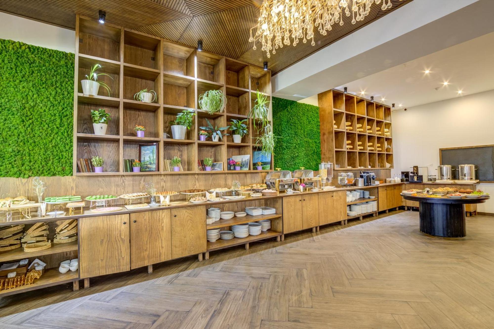 Olimp Hotel Bosteri Bagian luar foto